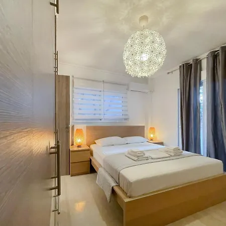 Key Biscayne Charming 50sqm Apt In Paleo Faliro Athens