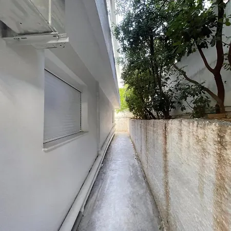 Apartment Key Biscayne Charming 50sqm Apt In Paleo Faliro